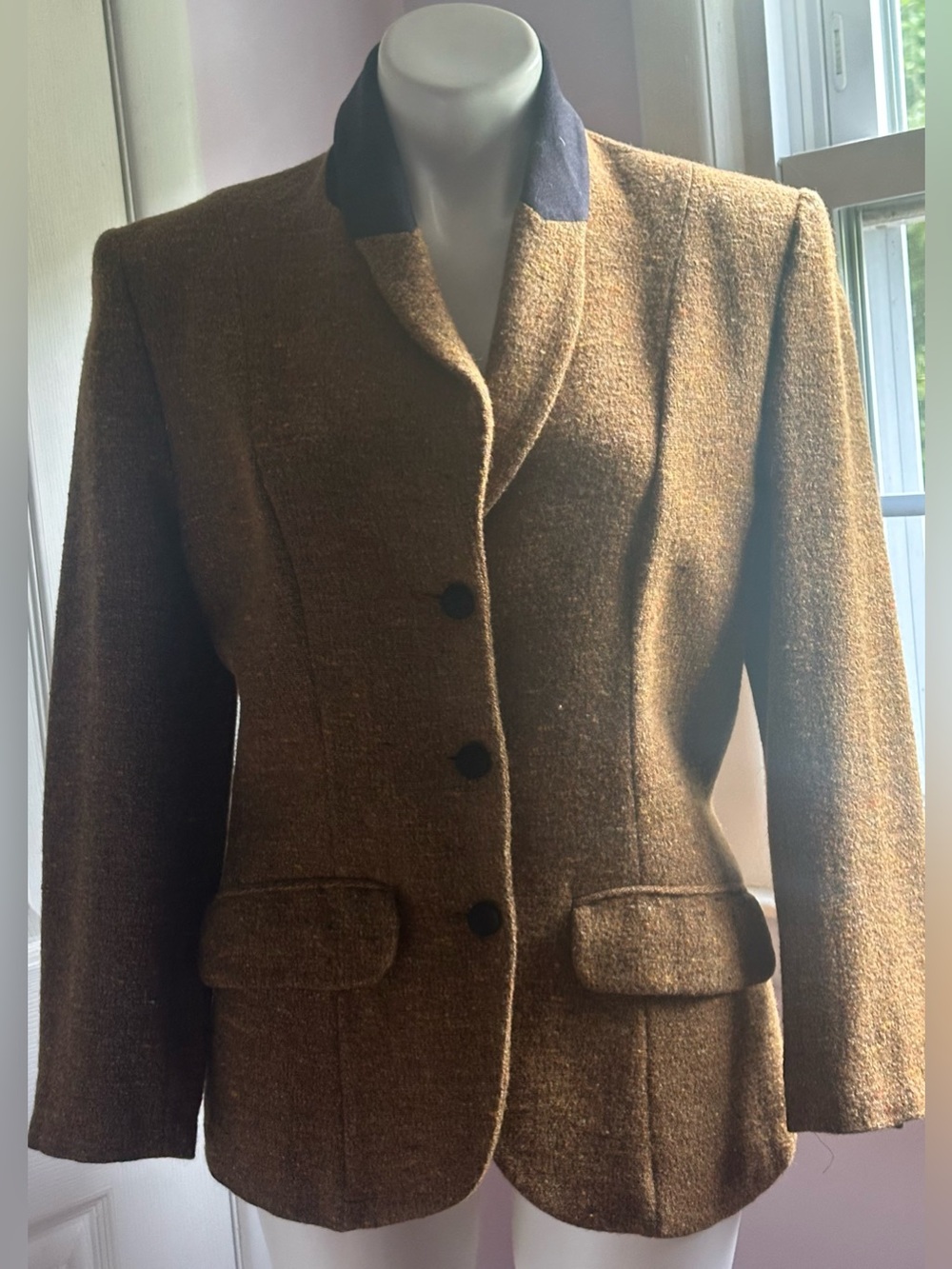 IN WEAR Tailored Brown Yellow Tweed Wool Blend Black Collar 3Button Jacket Sz 10